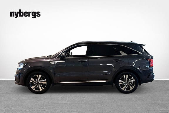 Kia Sorento 2 of 17