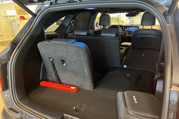 Kia Sorento 13 of 17