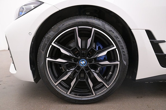 BMW i4 27 of 27