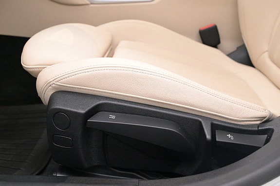 BMW i4 13 of 27