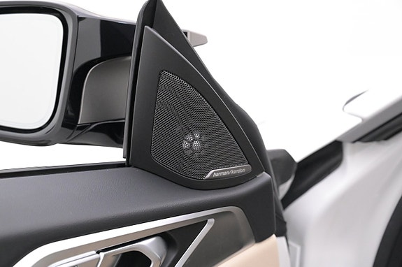 BMW i4 14 of 27