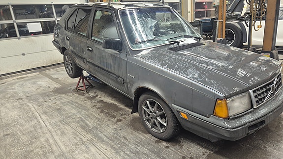 Volvo 360 5 of 8