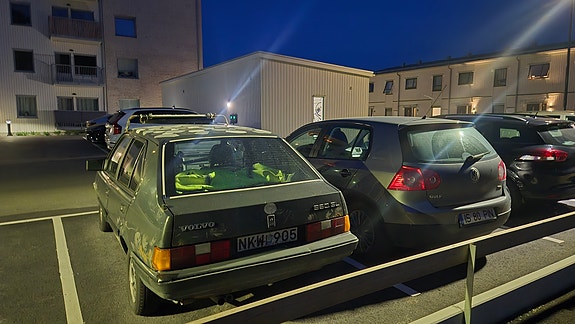 Volvo 360 3 of 8