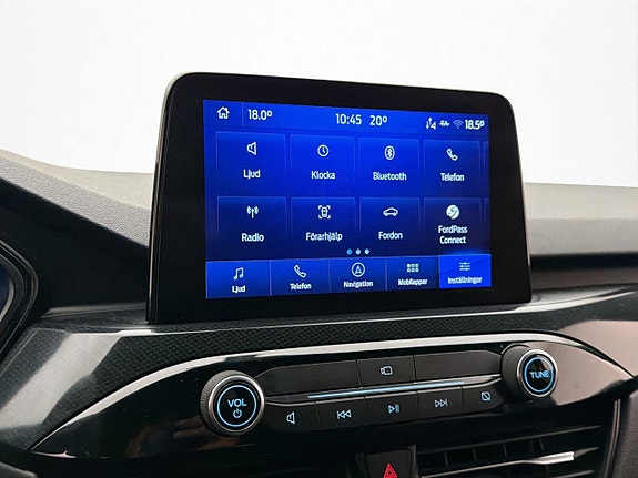 Ford Kuga 27 of 30