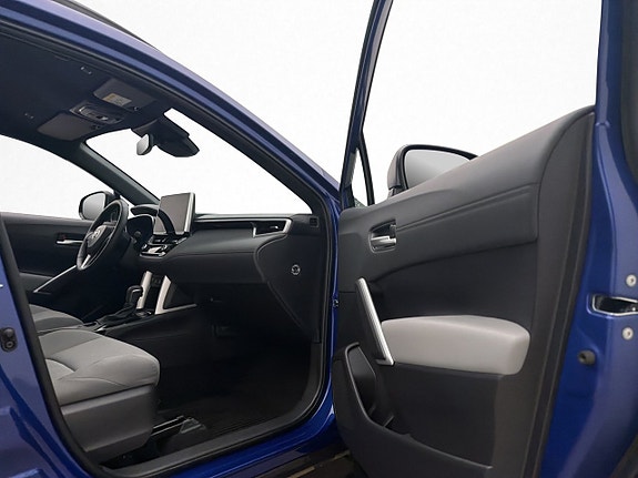Toyota Corolla Cross 24 of 29