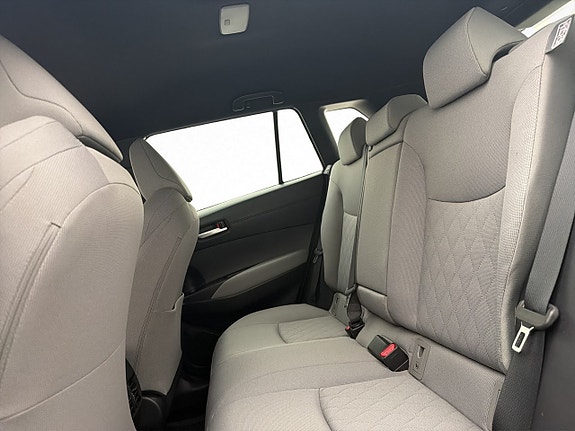 Toyota Corolla Cross 22 of 29