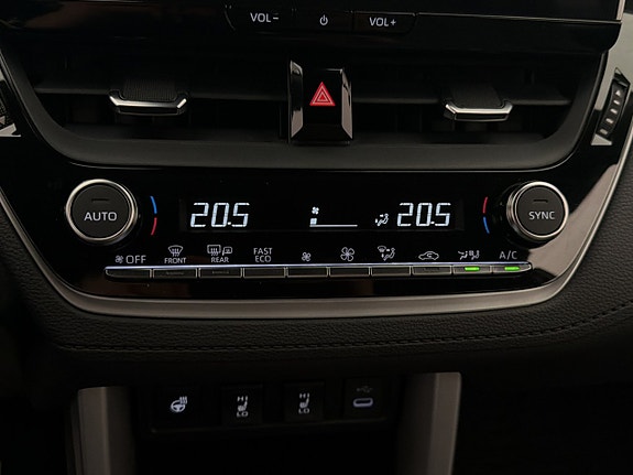 Toyota Corolla Cross 20 of 29
