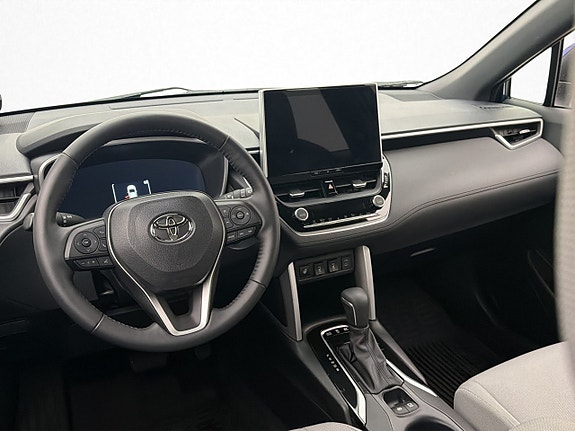 Toyota Corolla Cross 12 of 29