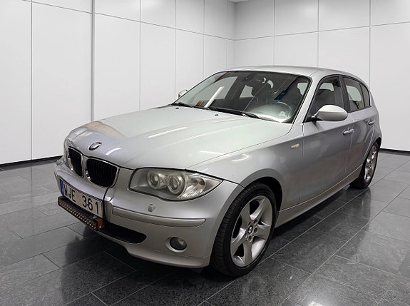 BMW 120i 5 of 13