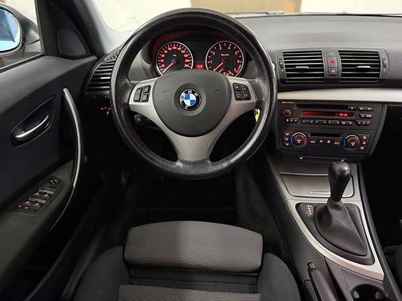BMW 120i 10 of 13