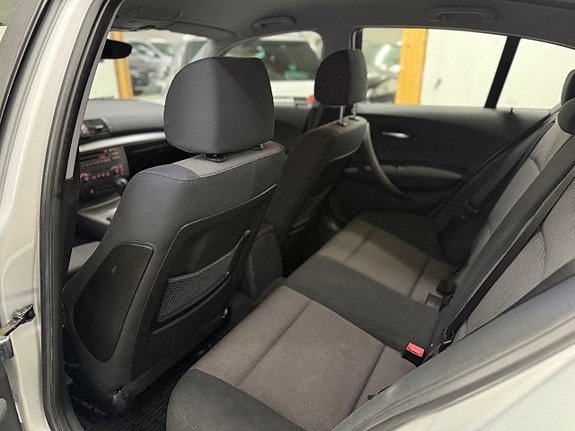 BMW 120i 13 of 13