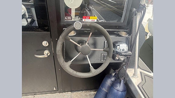 Dominator 750 XL 7 of 16