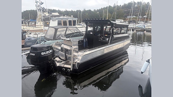 Dominator 750 XL 3 of 16