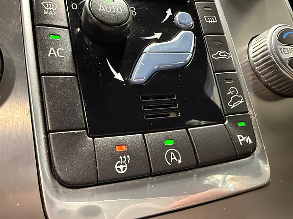 Volvo V60 Cross Country 13 of 16