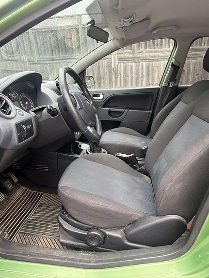 Ford Fiesta 10 of 10