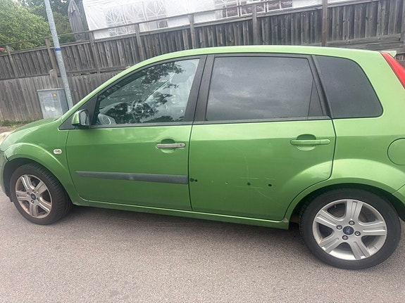 Ford Fiesta 9 of 10