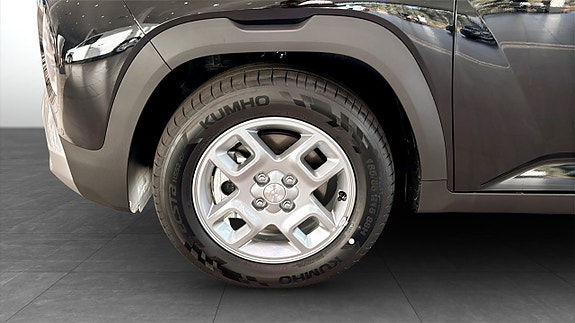 Hyundai Inster 9 of 12