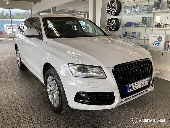 Audi Q5 2 of 17