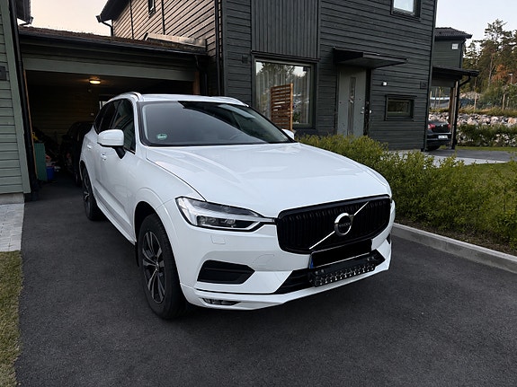 Volvo XC60 2 of 6