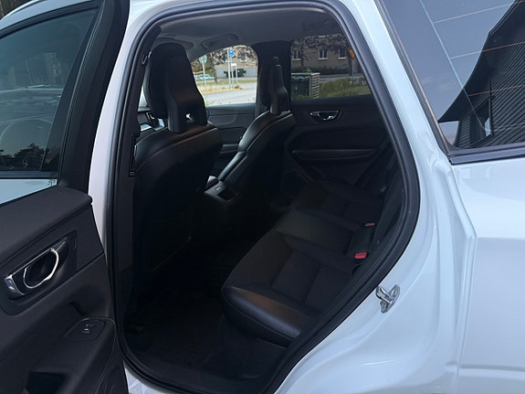 Volvo XC60 6 of 6