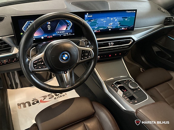 BMW 330e 12 of 19