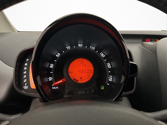 Toyota Aygo 16 of 29