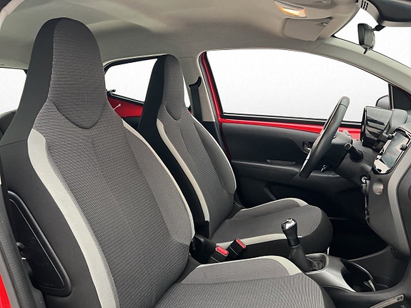 Toyota Aygo 13 of 29