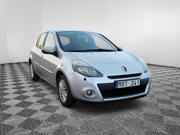 Renault Clio 2 of 7