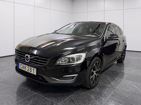 Volvo V60 4 of 15