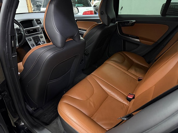Volvo V60 15 of 15
