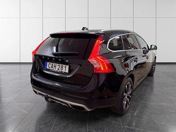 Volvo V60 3 of 15