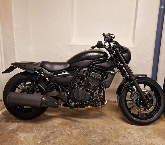Kawasaki Eliminator 500 SE 3 of 3