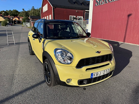 MINI Countryman Cooper SD 2 of 19