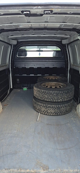 Hyundai H-1 7 of 7
