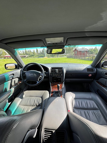 Lexus LS400 6 of 6
