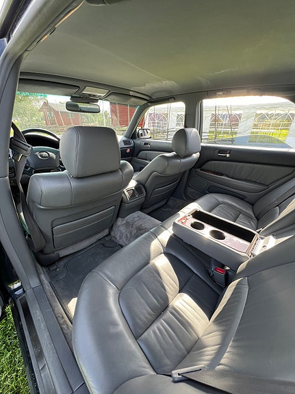 Lexus LS400 5 of 6