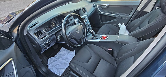 Volvo S60 5 of 10