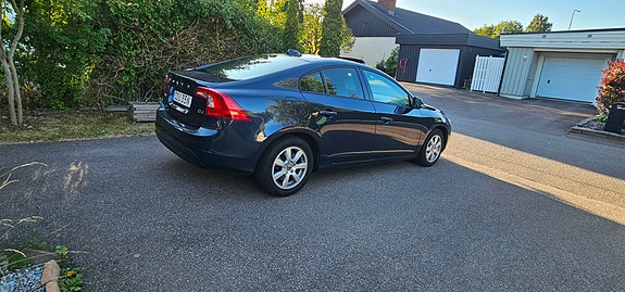 Volvo S60 4 of 10
