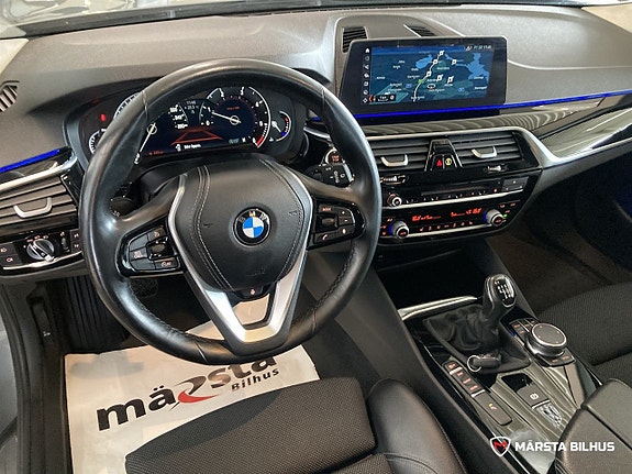 BMW 520 11 of 16