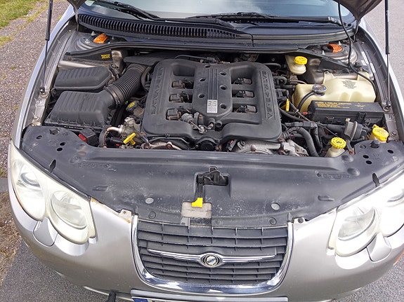 Chrysler 300M 5 of 7