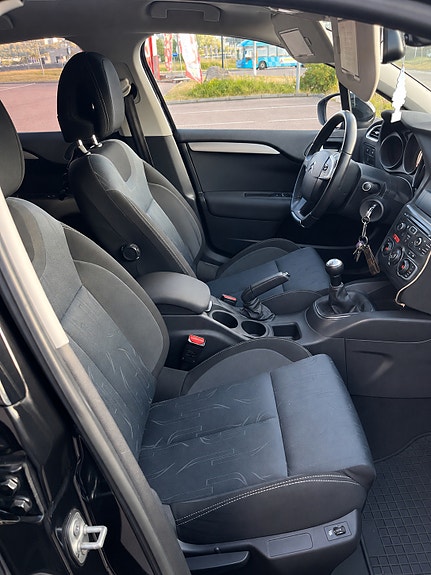Citroen C4 5 of 6
