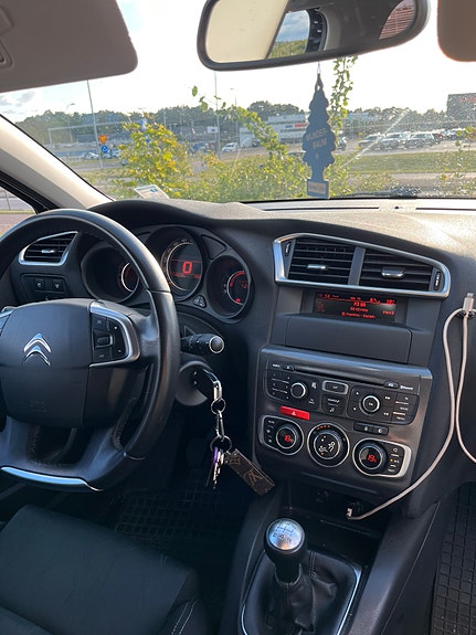 Citroen C4 6 of 6