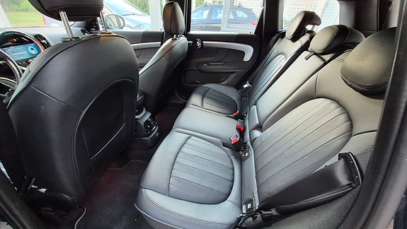 MINI Countryman Cooper SE 9 of 16