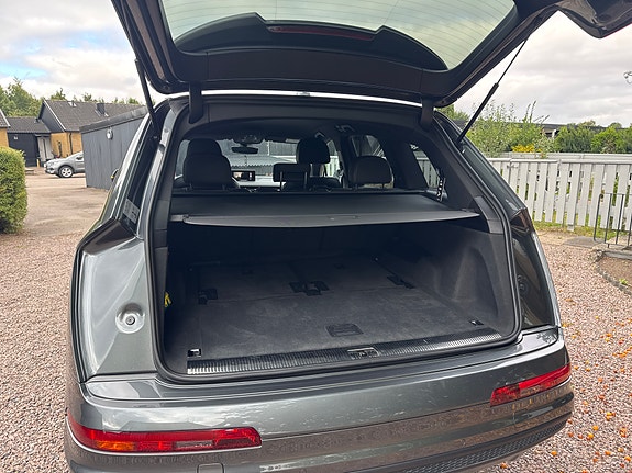 Audi Q7 7 of 19