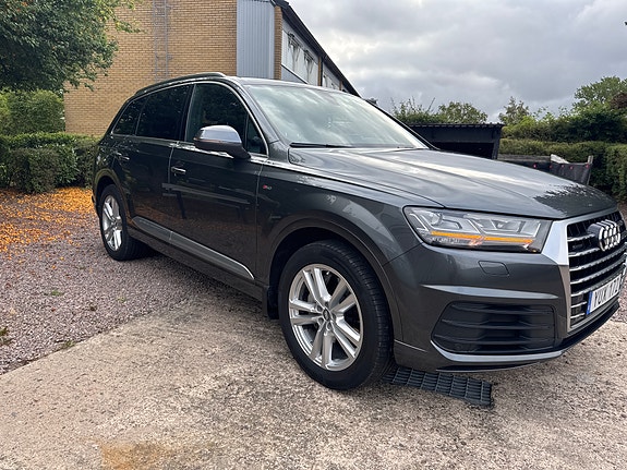 Audi Q7 3 of 19