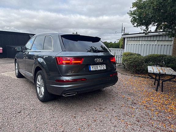 Audi Q7 6 of 19