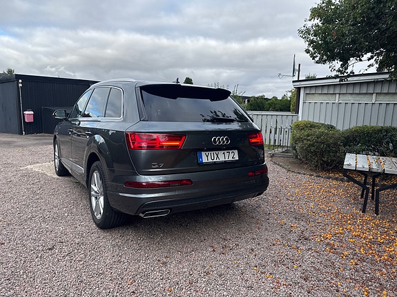 Audi Q7 5 of 19