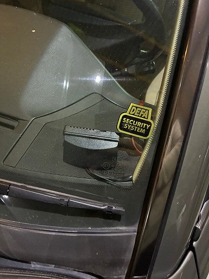 Mercedes-Benz 300 CE 8 of 9
