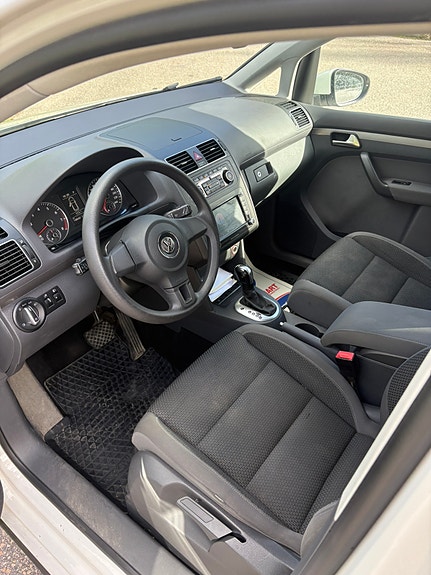 Volkswagen Touran 6 of 7