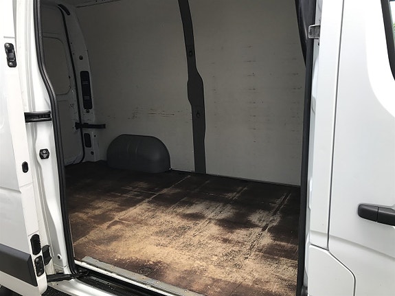 Opel Movano 12 of 12